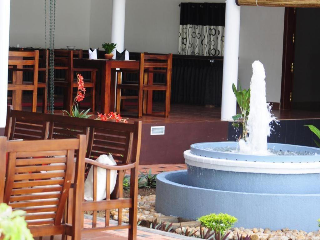 Sihilro Regency Hotel Udawalawe Exterior foto